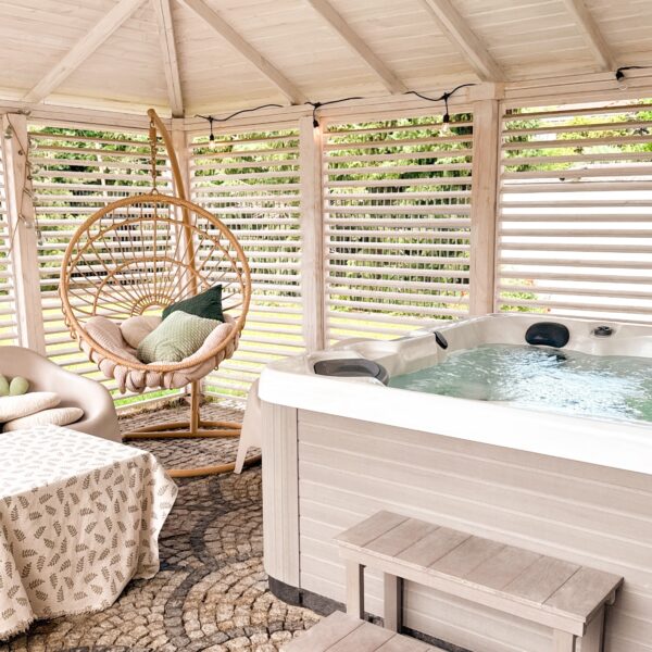 relaks w jacuzzi dla dwojga warszawa wilanów